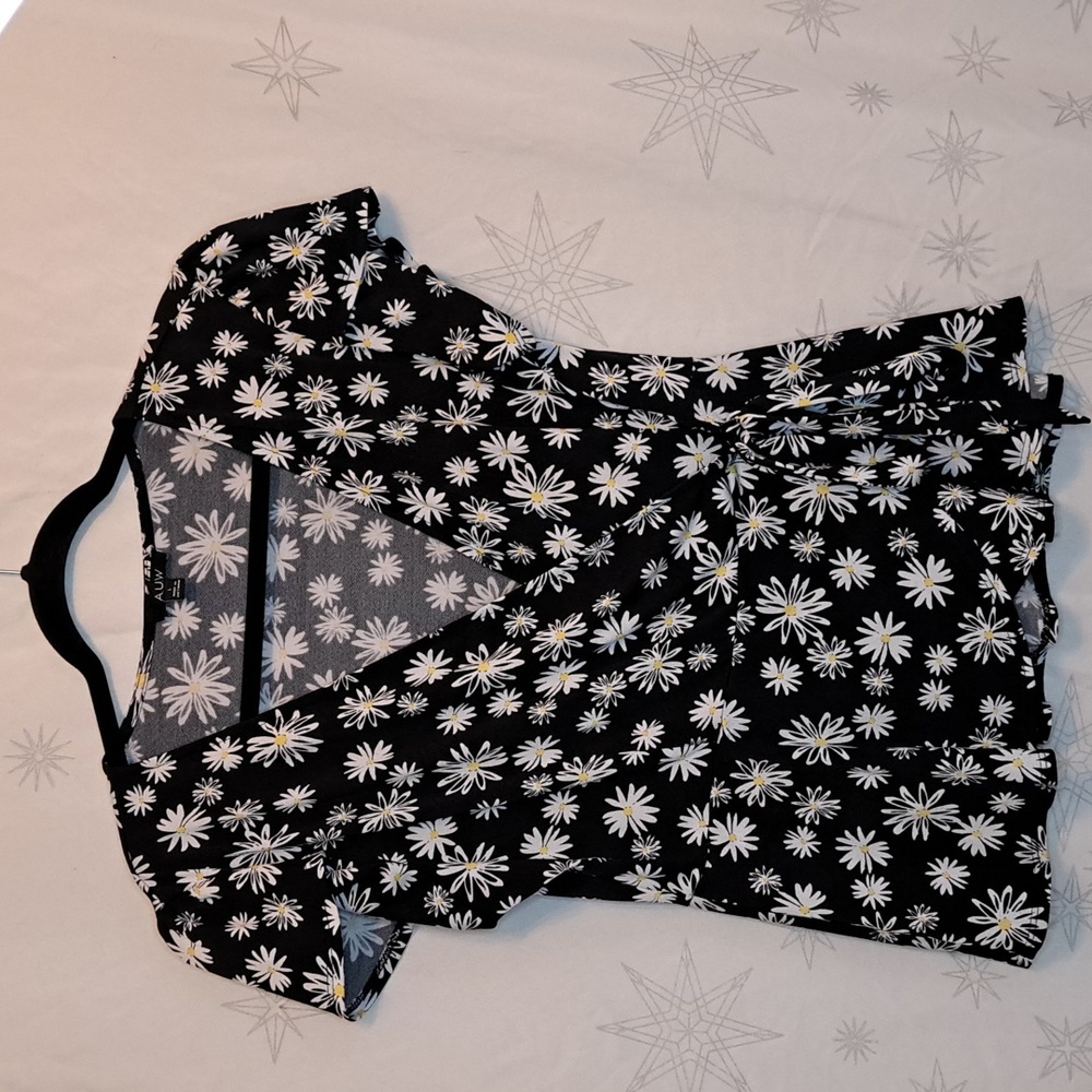 AUW Black and Yellow Floral Wrap Top L